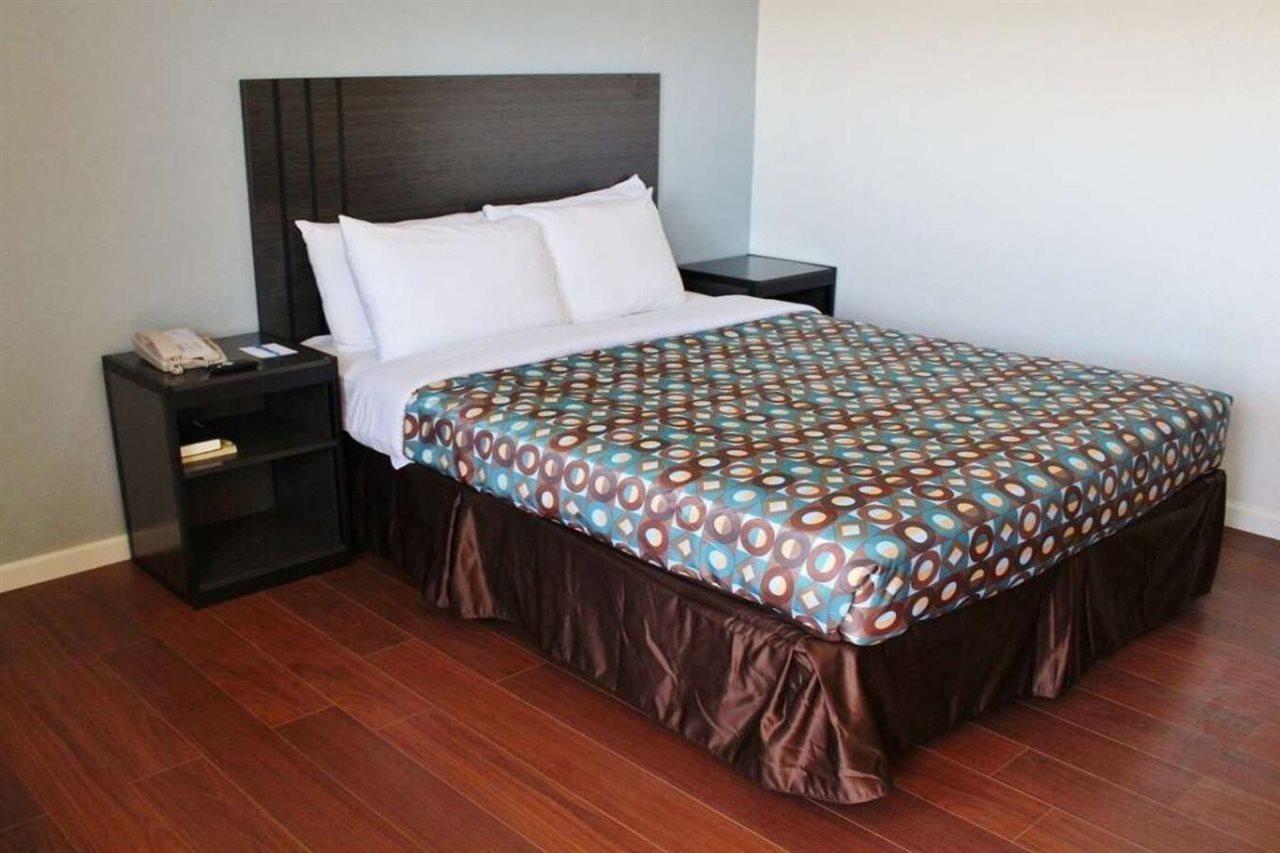 Americas Best Value Inn Стилуотър Екстериор снимка