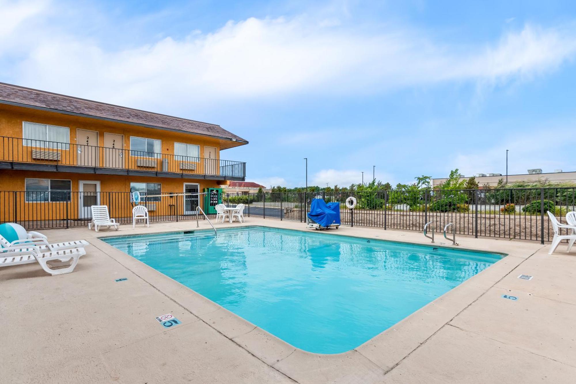 Americas Best Value Inn Стилуотър Екстериор снимка