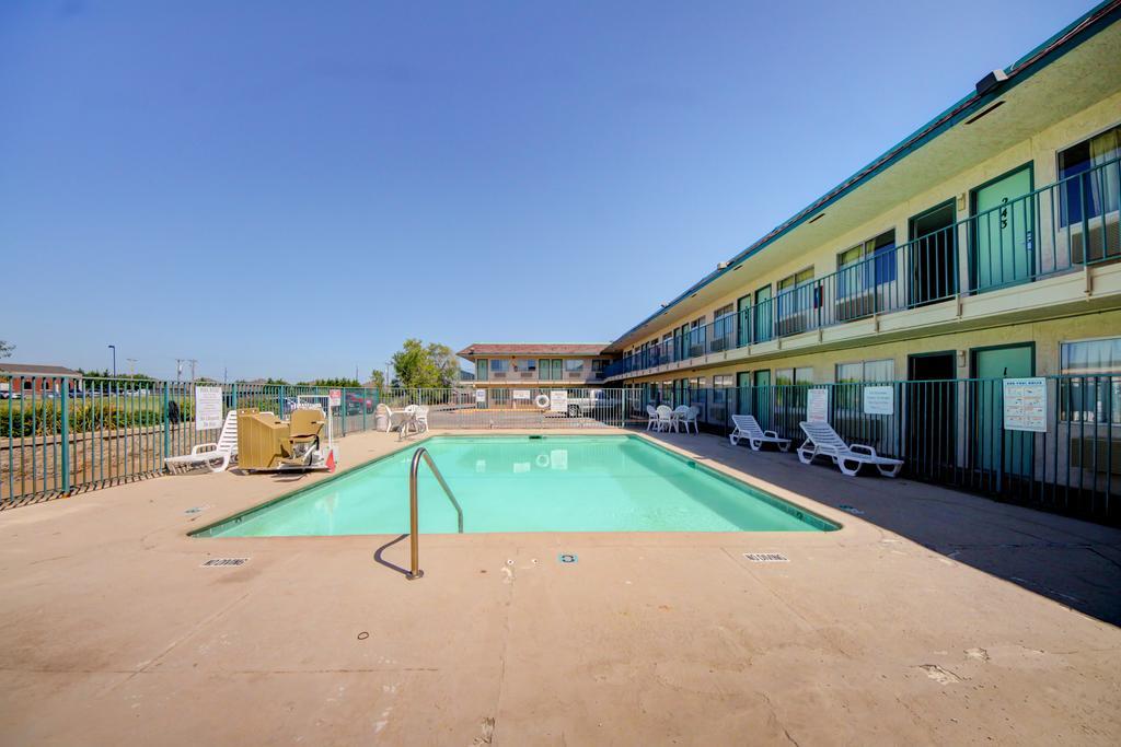 Americas Best Value Inn Стилуотър Екстериор снимка