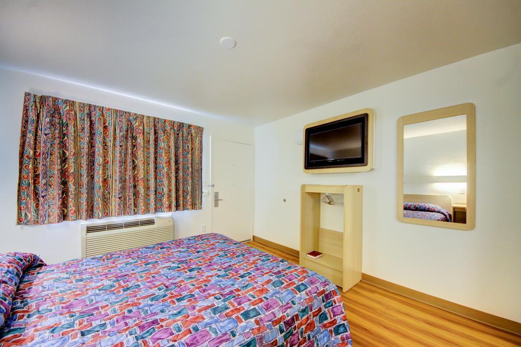Americas Best Value Inn Стилуотър Екстериор снимка