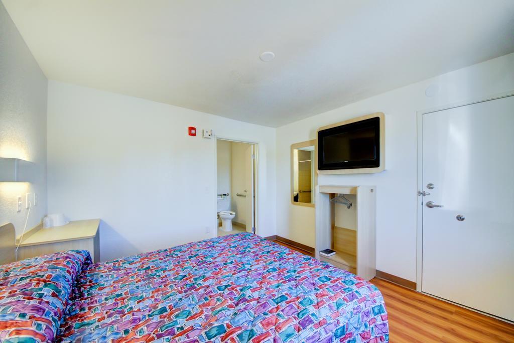 Americas Best Value Inn Стилуотър Екстериор снимка