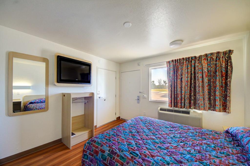 Americas Best Value Inn Стилуотър Екстериор снимка