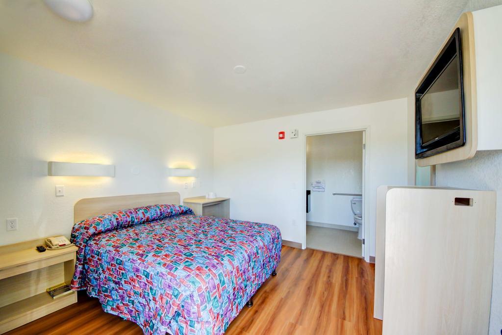 Americas Best Value Inn Стилуотър Екстериор снимка