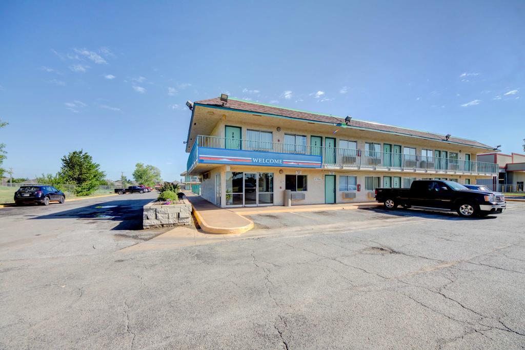 Americas Best Value Inn Стилуотър Екстериор снимка